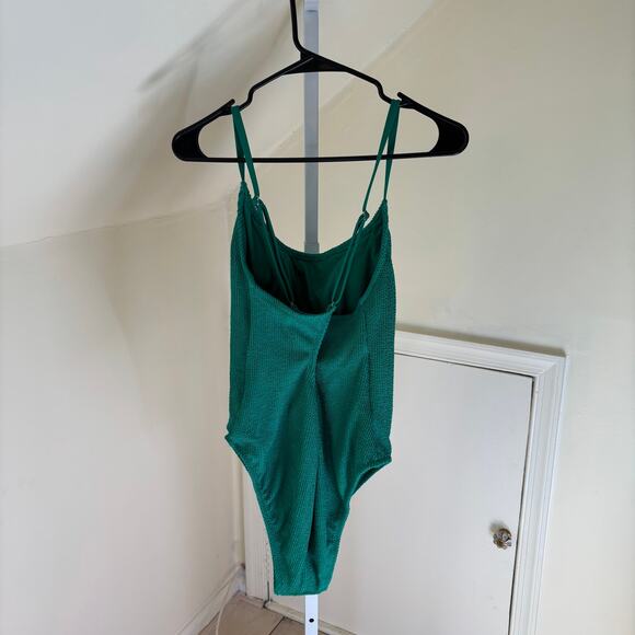 Shade & Shore NWT Women's Pucker Texture Cross Back One Piece Swimsuit Green XL - Picture 9 of 12